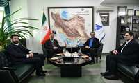 دیدار قهرمان تکواندوی کشور با رئیس سازمان نقشه‌برداری کشور