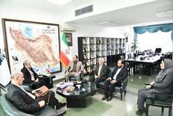 دیدار رئیس سازمان مدیریت و برنامه ریزی استان مازندران با رئیس سازمان نقشه برداری کشور