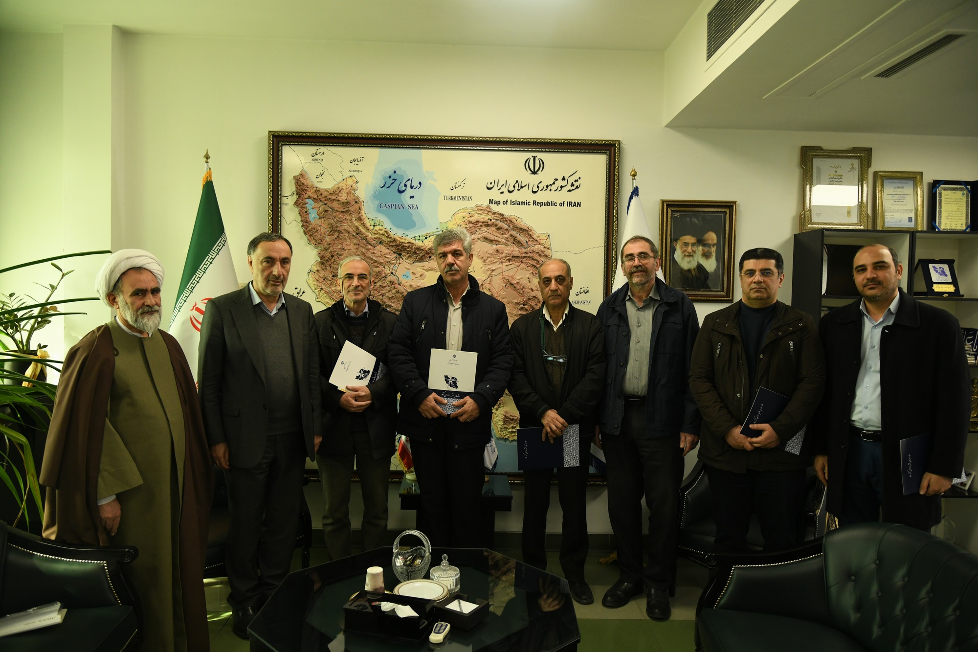 دیدار صمیمانه رئیس سازمان نقشه‌برداری کشور با همکاران جانباز سازمان به مناسبت روز جانباز